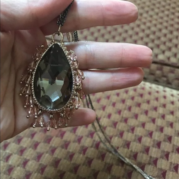 Gorgeous statement necklace with fringe and chain - Picture 3 of 6